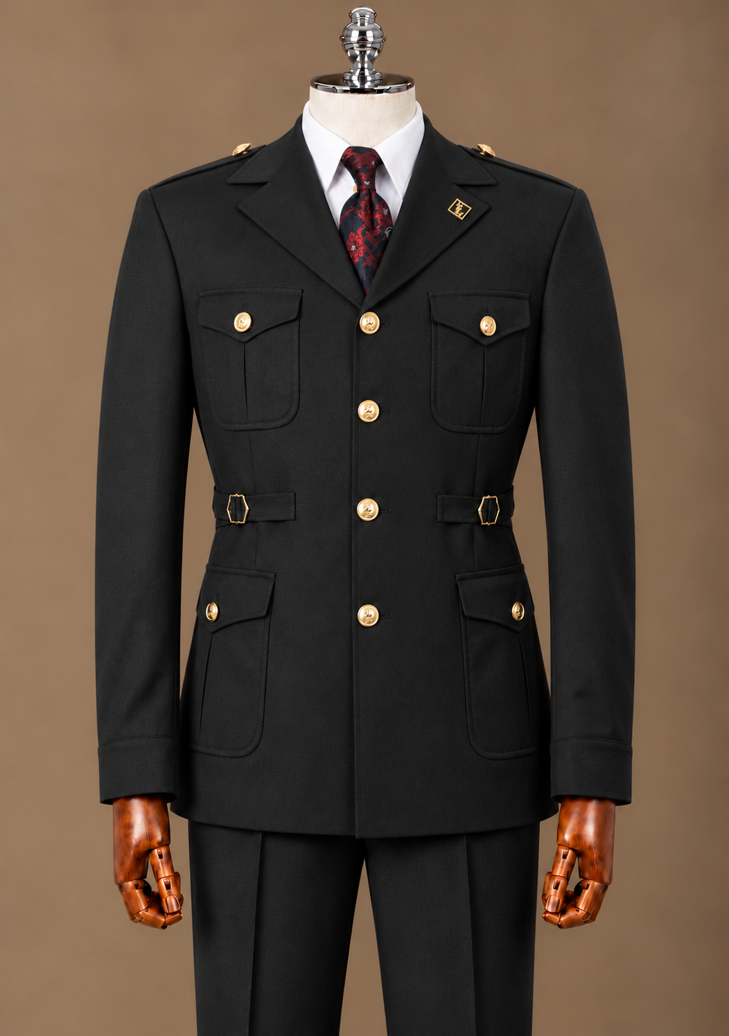 Black Safari Suit – Gold or Black Button Detail – Safari-Anzug Schwarz mit Goldknöpfen | Harrison E Milano Berlin